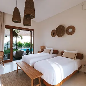 Amaka , Uluwatu (Bali) Indonesia